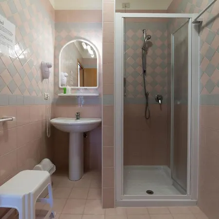 Hotell Airone (adults Only)