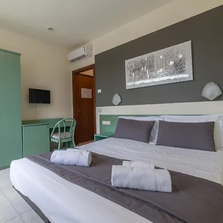 Airone Hotel 3*